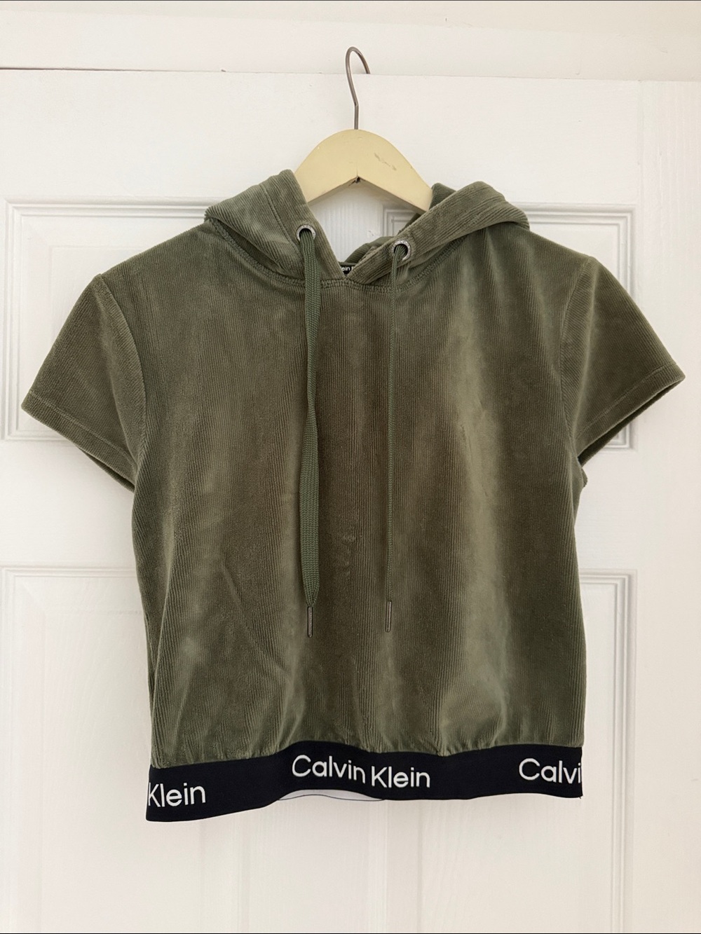 Calvin Klein Olive Green Velour Short-Sleeve Hoodie with Branded Hem